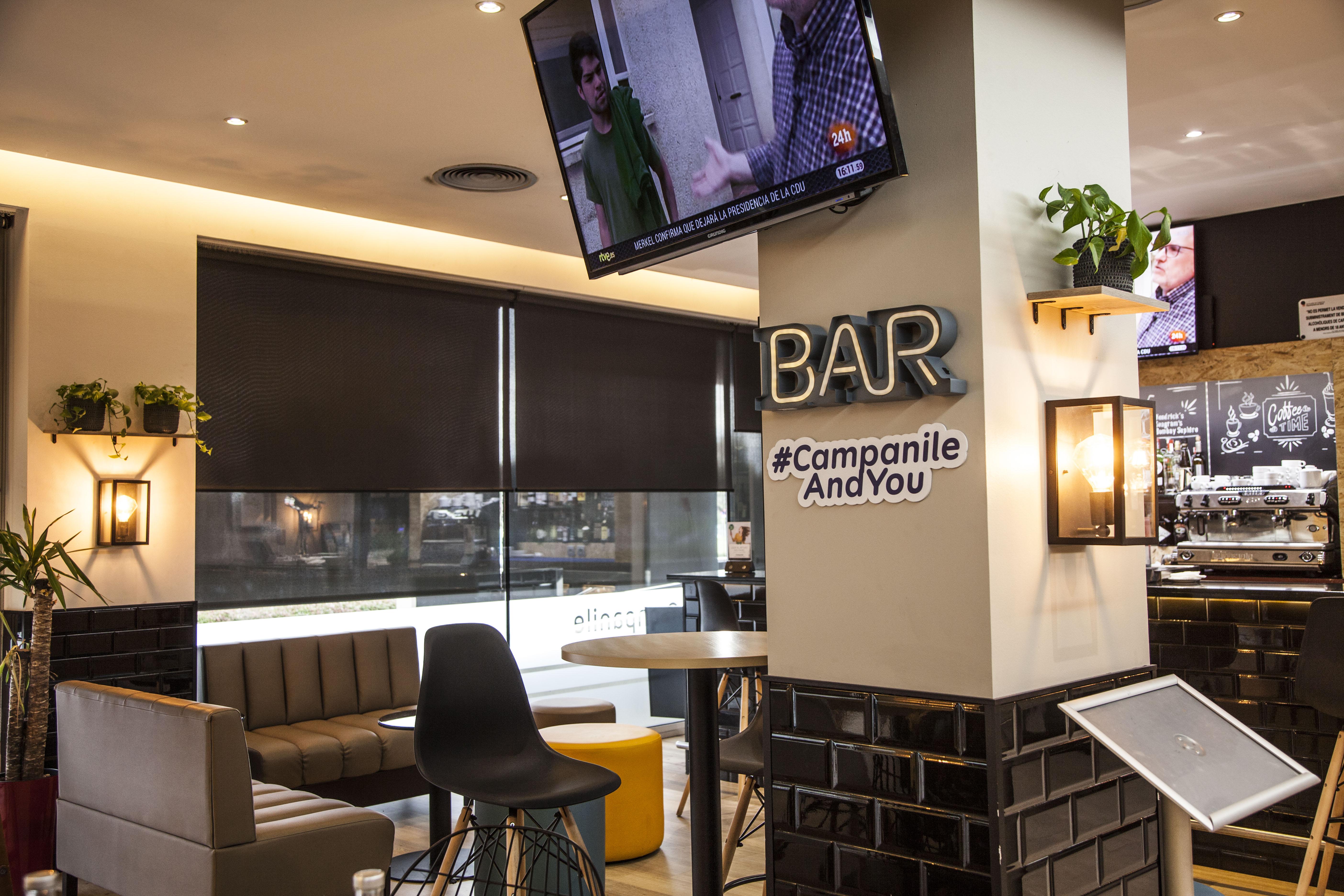 Travelodge Bcn Cornella Fira Cornella de Llobregat Exterior photo